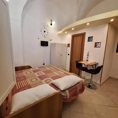 Affaccio Sul Vicolo Apartment *