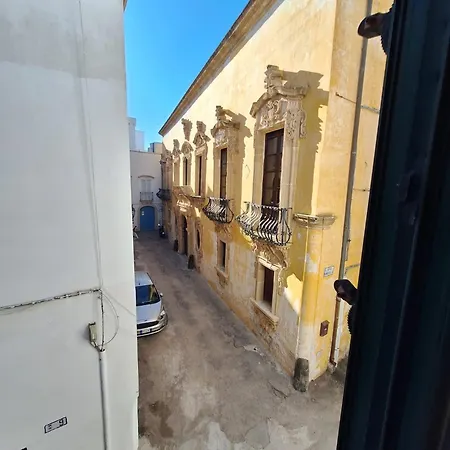 Affaccio Sul Vicolo Апартаменты